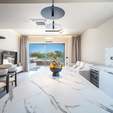 Aurea Estate Luxury - Padel Court Villa *